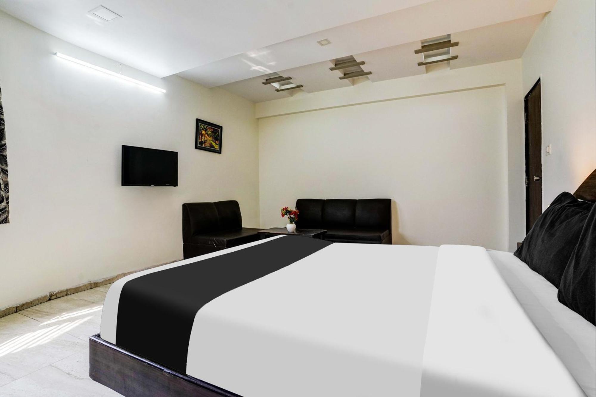 Super Hotel O Nashik Near Vijay Mamta Theatre Formerly Sahara Inn Dış mekan fotoğraf