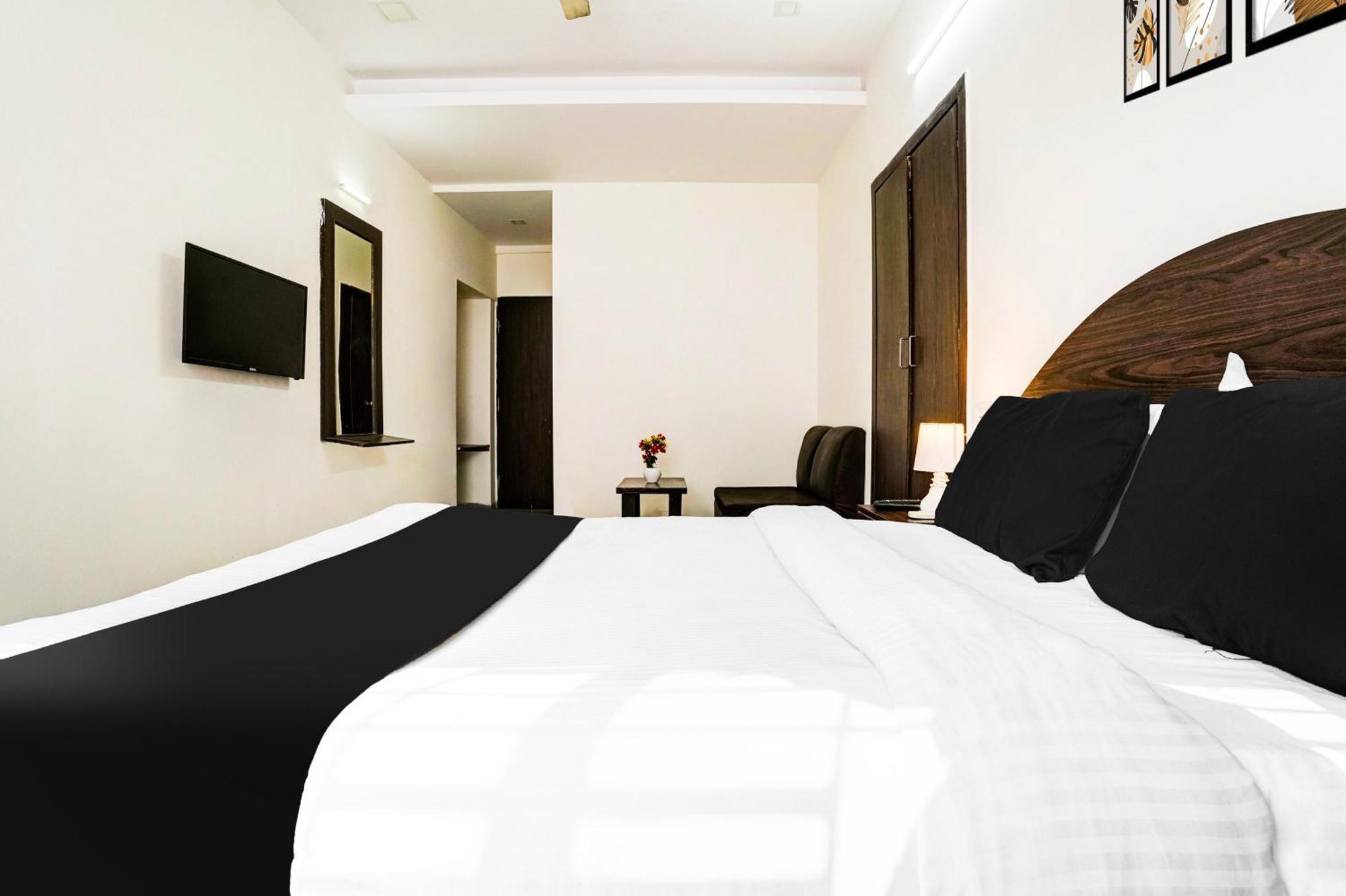 Super Hotel O Nashik Near Vijay Mamta Theatre Formerly Sahara Inn Dış mekan fotoğraf